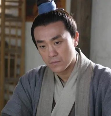 何冰主演的电视剧都有哪些?