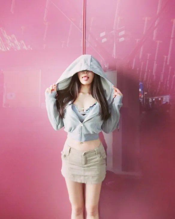 日本健身辣妹涉谷由里：身材火辣运动照叫人脸红心跳！