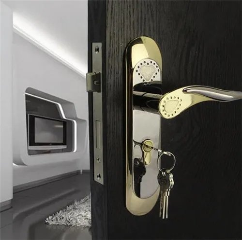 钥匙断在锁芯里怎么办