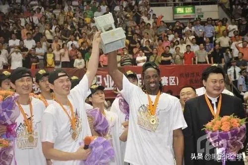 广东宏远队的前外援积臣，算不算广东队历史上成就最高的外援？