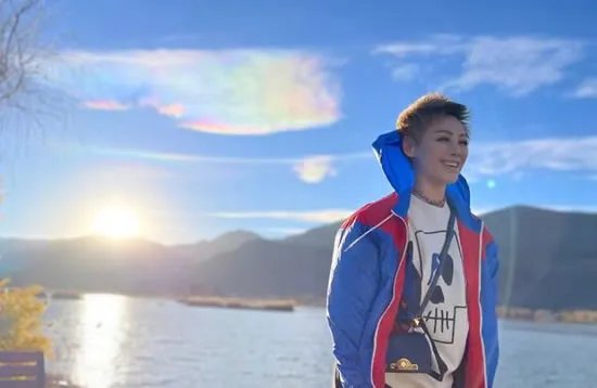 宁静拍到了七彩祥云 在哪拍的竟然那么美