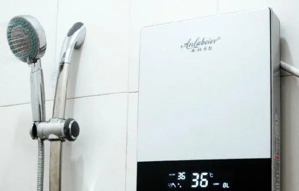 即热式电热水器多少瓦
