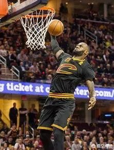 詹姆斯率残阵8人轮换骑士胜公牛，骑士能以东部第三身份进入季后赛吗？