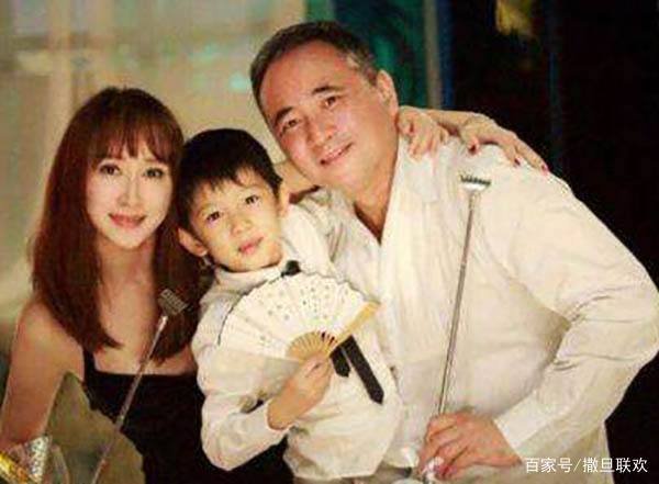 胡静风光大嫁进豪门，现在怎么样了？