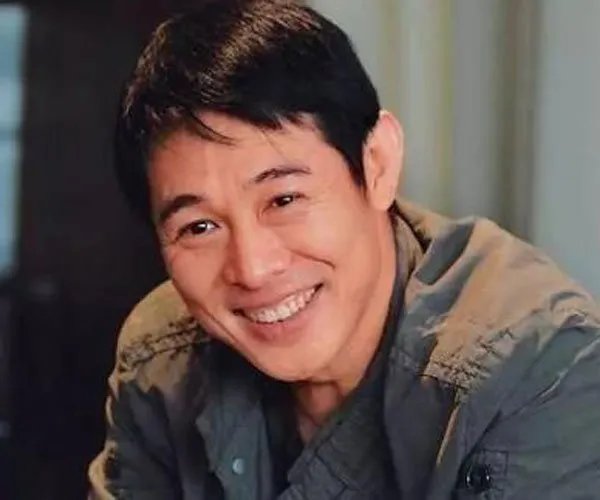 李连杰国籍是哪国 一世的名声被自己毁了