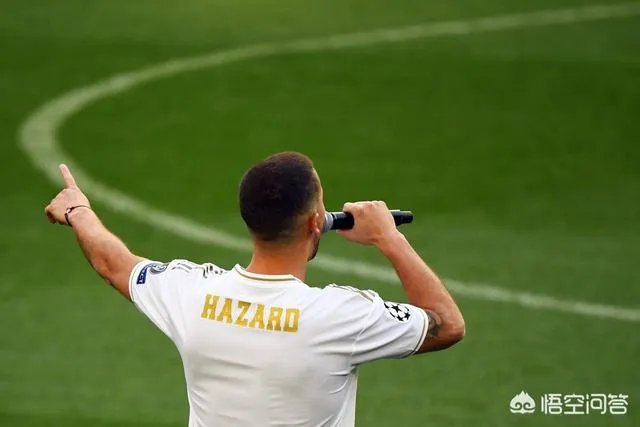 阿扎尔亮相伯纳乌，但为什么他的球衣背后没有印号码？