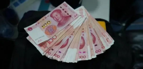 “拍黄瓜”为何会被处罚5千元？要制作凉菜销售需要办理哪些证件与手续？