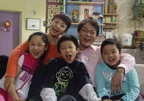 《家有儿女》的童星长大后光芒四射，为何《快乐星球》的童星长大却消失了？