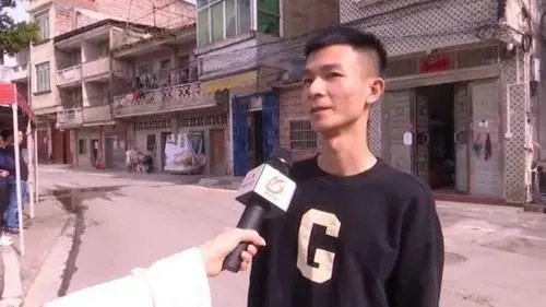男子徒手接住坠楼男童！为何网友说他接住了一个家？