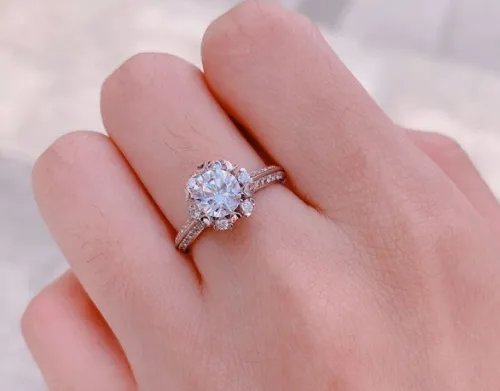 钻戒戒托变黄了怎么办 钻戒戒托变黄是什么原因