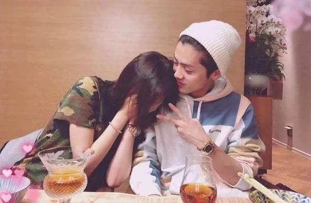 关晓彤鹿晗再度高调同框为王祖蓝庆生，你怎么看？