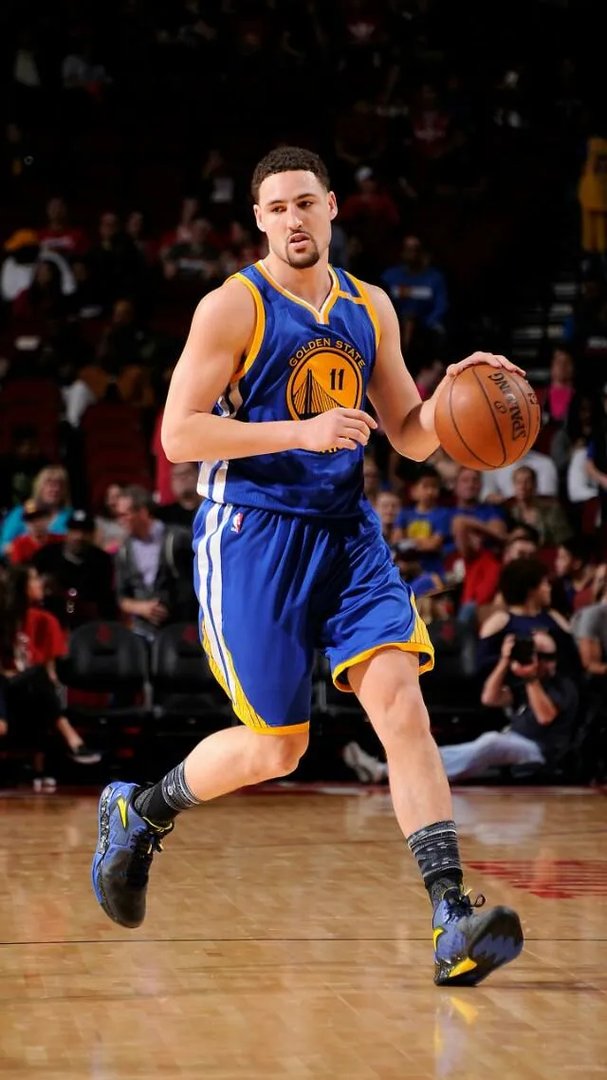 求几张手机足球壁纸，有瓦尔迪和倒挂金钩的壁纸最好！谢谢？