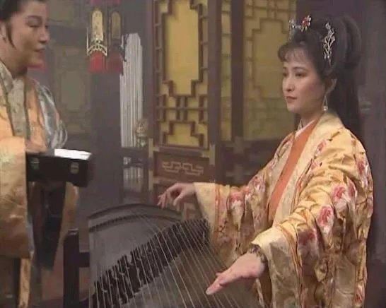 何晴四大名著角色及剧照，原来演哪一个都有故事