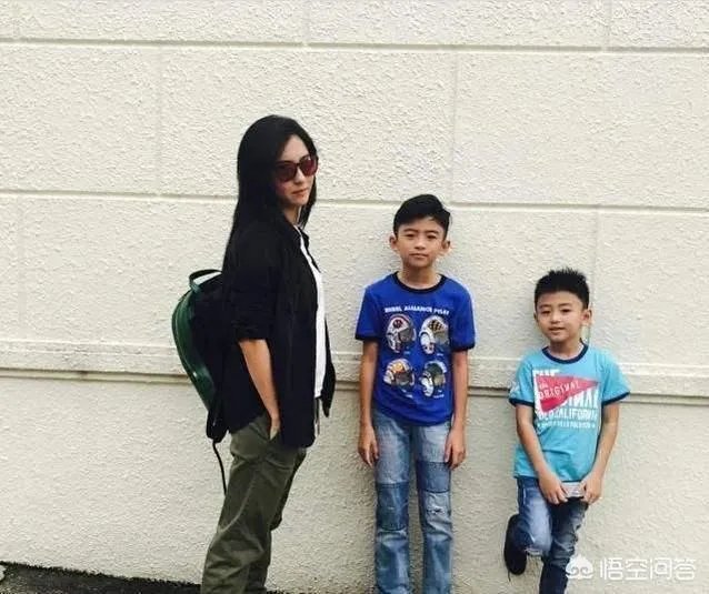 唐菀与曹云金离婚后迅速复出拍戏，你怎么看？