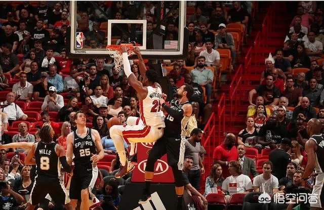 热火“白边”哈桑·怀特塞德打出“惊天地泣鬼神”的数据，篮板20、得分29、盖帽9，你怎么看？