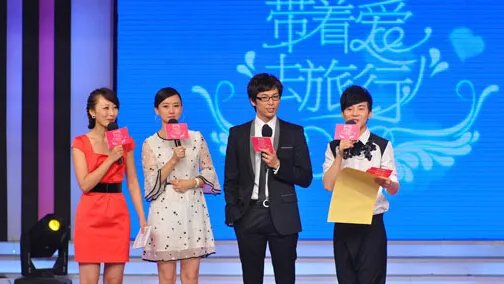 翁虹的老公是谁  自爆私密婚书鼓励“冲动恋爱”