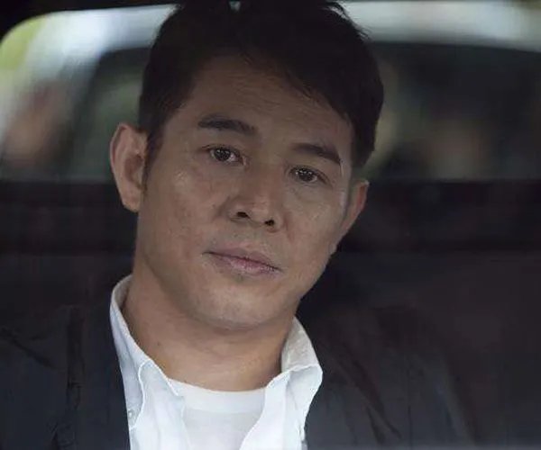 李连杰国籍是哪国 一世的名声被自己毁了