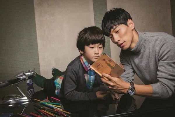 张亮官宣早已经离婚，为何最近才在微博上官宣呢？