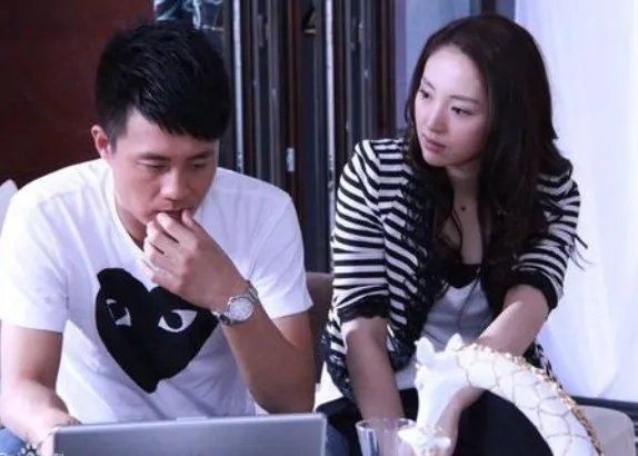 青春期撞上更年期哪一集是飞儿给她老公下药