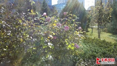 行货版里程碑2 摩托罗拉ME722详细评测