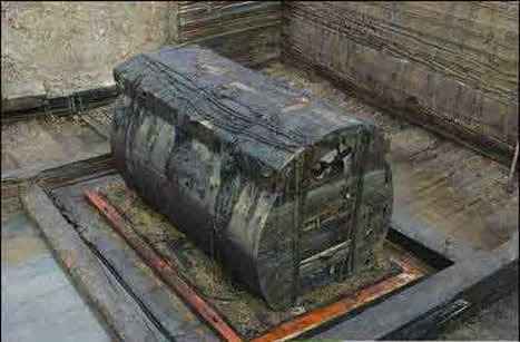 千年古墓频频诈尸 巨蛇镇守借尸还魂(图)