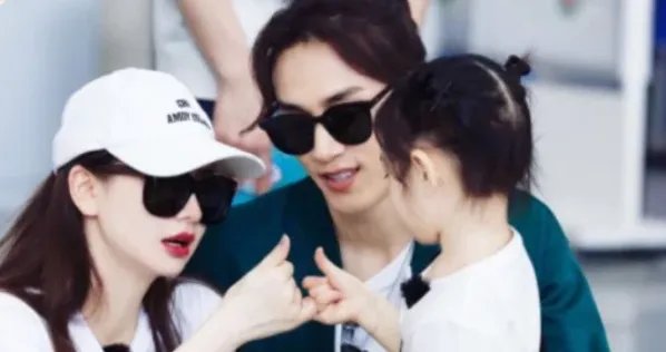 戚薇女儿已经4岁了！你知道Lucky的国籍吗？