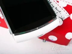 S60侧滑新机 索尼爱立信U8i行货版上市