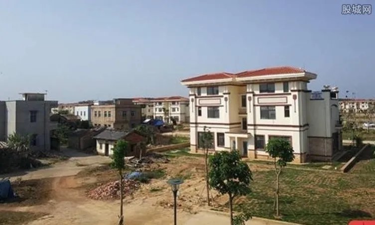 刘强东评论捐别墅 农村太复杂搞不好否则引火烧身