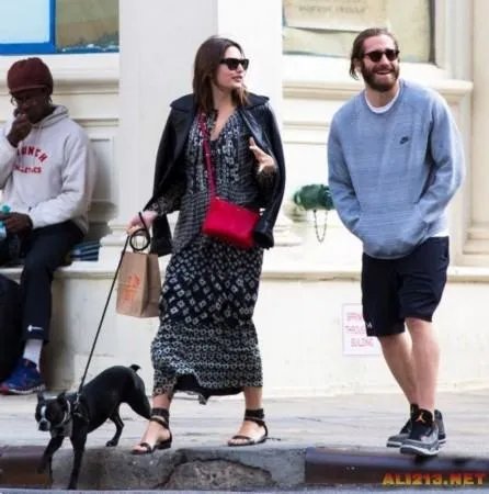 杰克·吉伦哈尔女友