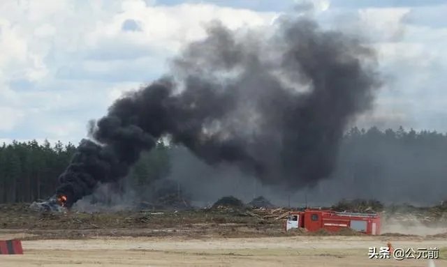 今美国2架飞机在空中相撞，他们的空中管制那么差吗？