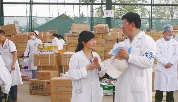 江西萍乡南美冻虾检出新冠，包装袋内的食品是否还能食用？