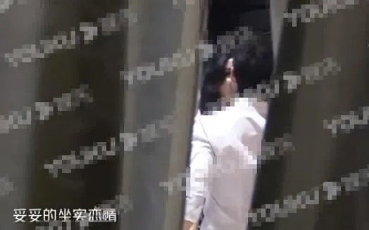 李治廷恋情曝光 女友正面照曝光疑似异域人