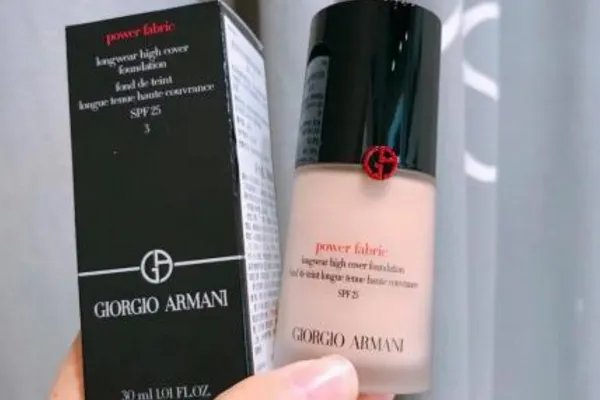 粉底液哪个牌子好？求推荐