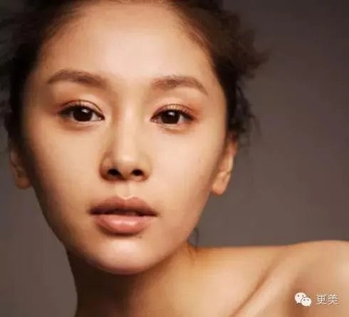 八年前唐嫣居然给王子文演配角,为什么唐嫣却红了这么久了王子文才开始红?