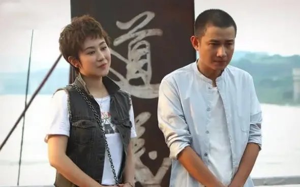 马丽文章新电影官宣定档，文章首部复出的新电影，网友们对此是什么态度？