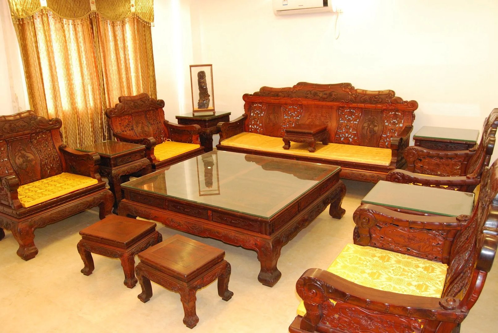 花梨木和黄花梨对比有哪些区别