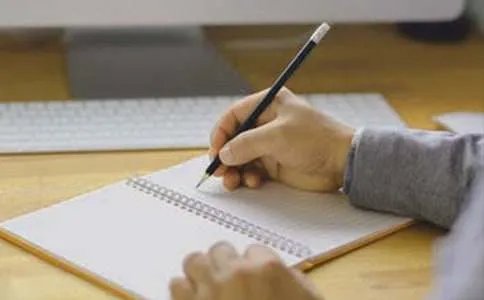 《腹黑老公难伺候》读后感250字