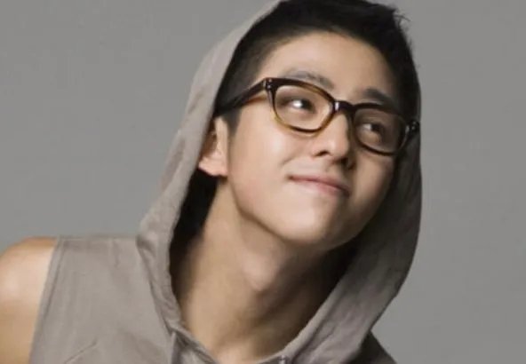 金希澈发文提及金起范的生活,SJ金起范为何被冷藏了?