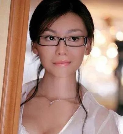 哪些女星本是天生丽质，却因整容整残了？