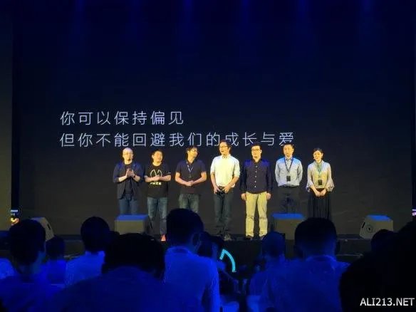 战斧F1发布会正在直播 共同见证新一代国产主机诞生