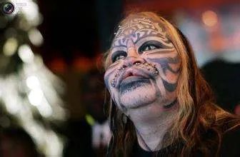 丹尼斯·阿夫纳的介绍