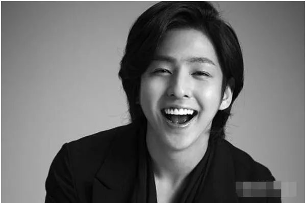 金希澈发文提及金起范的生活,SJ金起范为何被冷藏了?