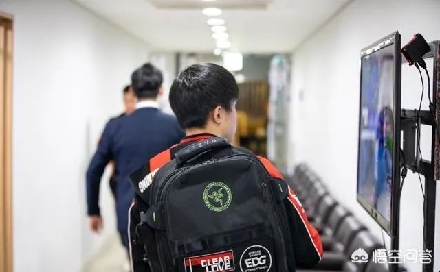 厂长发微博疑似暗示自己退役，JOKER表示自己觉得厂长并未想退役，你怎么看？