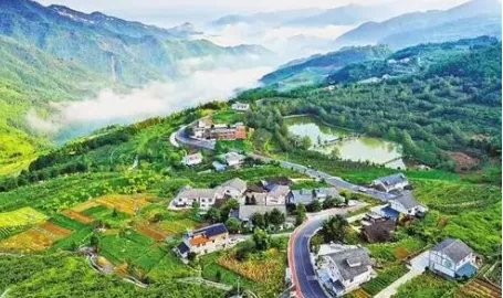 目前我国人均国民收入超 1 万美元,这意味着什么?