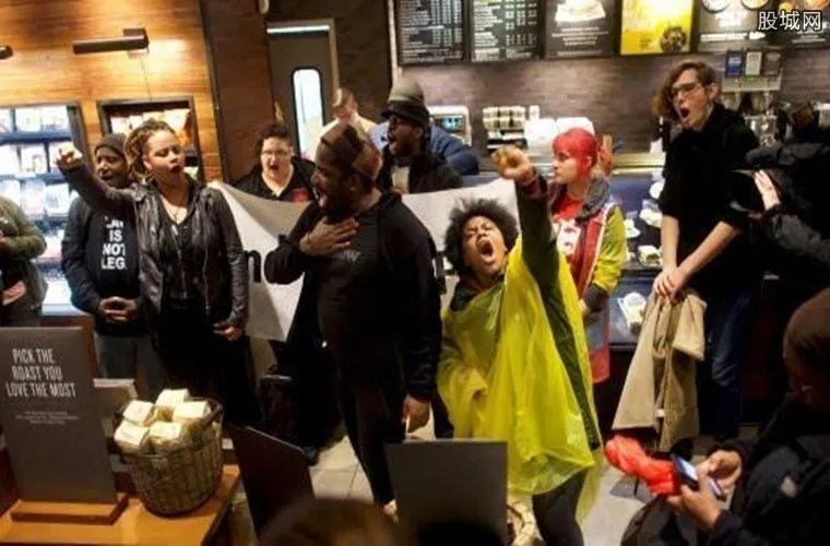 星巴克关闭店面 约8千店面关闭的原因竟然是这样