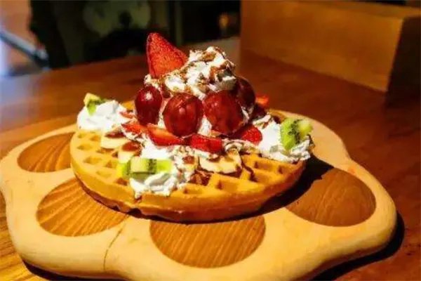 广州十大西餐厅排行榜：莫尔顿扒房上榜，第七可以看到电轨