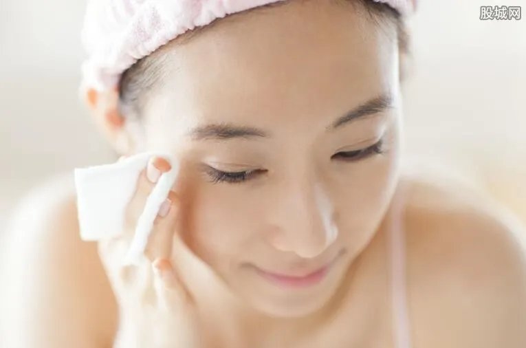 资生堂洗面奶专柜价 资生堂洗面奶好用吗