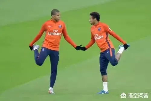 德转最新身价排名：姆巴佩超越内马尔和梅西排名第一，C罗无缘前十，对此你怎么看？