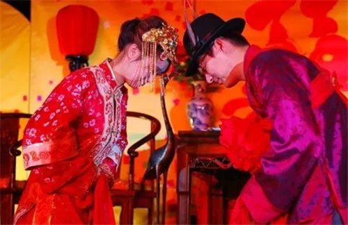 南京婚礼习俗有哪些 新人在婚礼上都有哪些礼仪