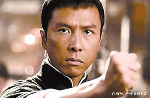 甄子丹片酬是1.15吨，有人说他狮子大开口，黄百鸣是如何看甄子丹的？